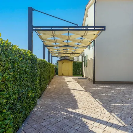 Dionis With Heated Pool & Grill *