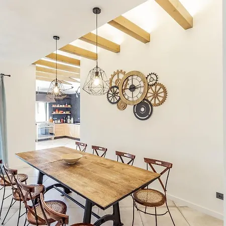 Villa Dionis With Heated Pool & Grill Kaštelir