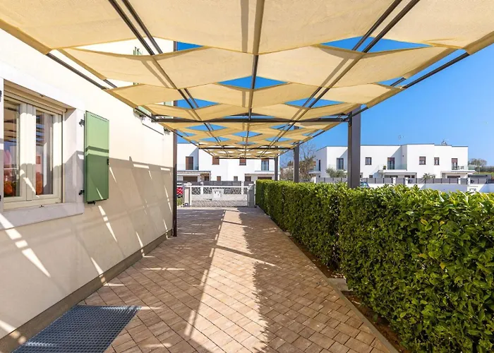 Vila Dionis Kastelir