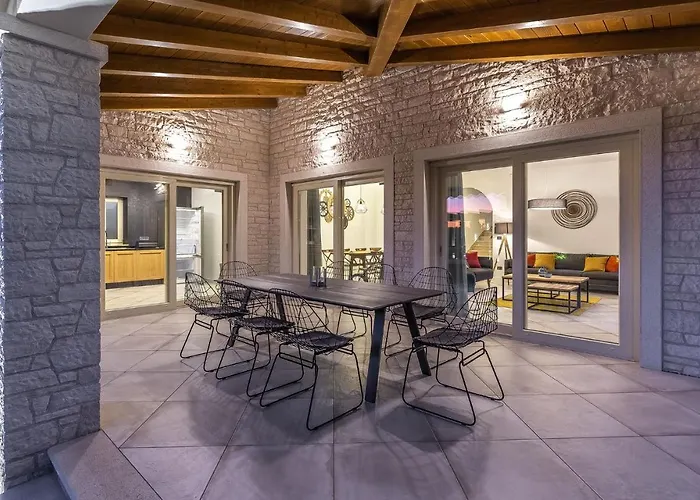 Vila Dionis Kastelir